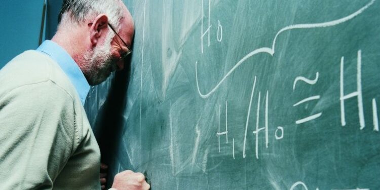 Булинг педагога. Оскорбил – заплати штраф Булинг педагога. Если оскорбил - заплати штраф - OsvitaIN